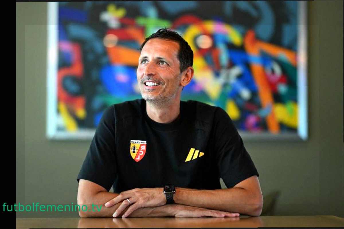 « Mi padre ni siquiera me preguntó mi opinión »: cómo el nuevo entrenador alemán del Lens, Dino Toppmöller, se convirtió en francófilo