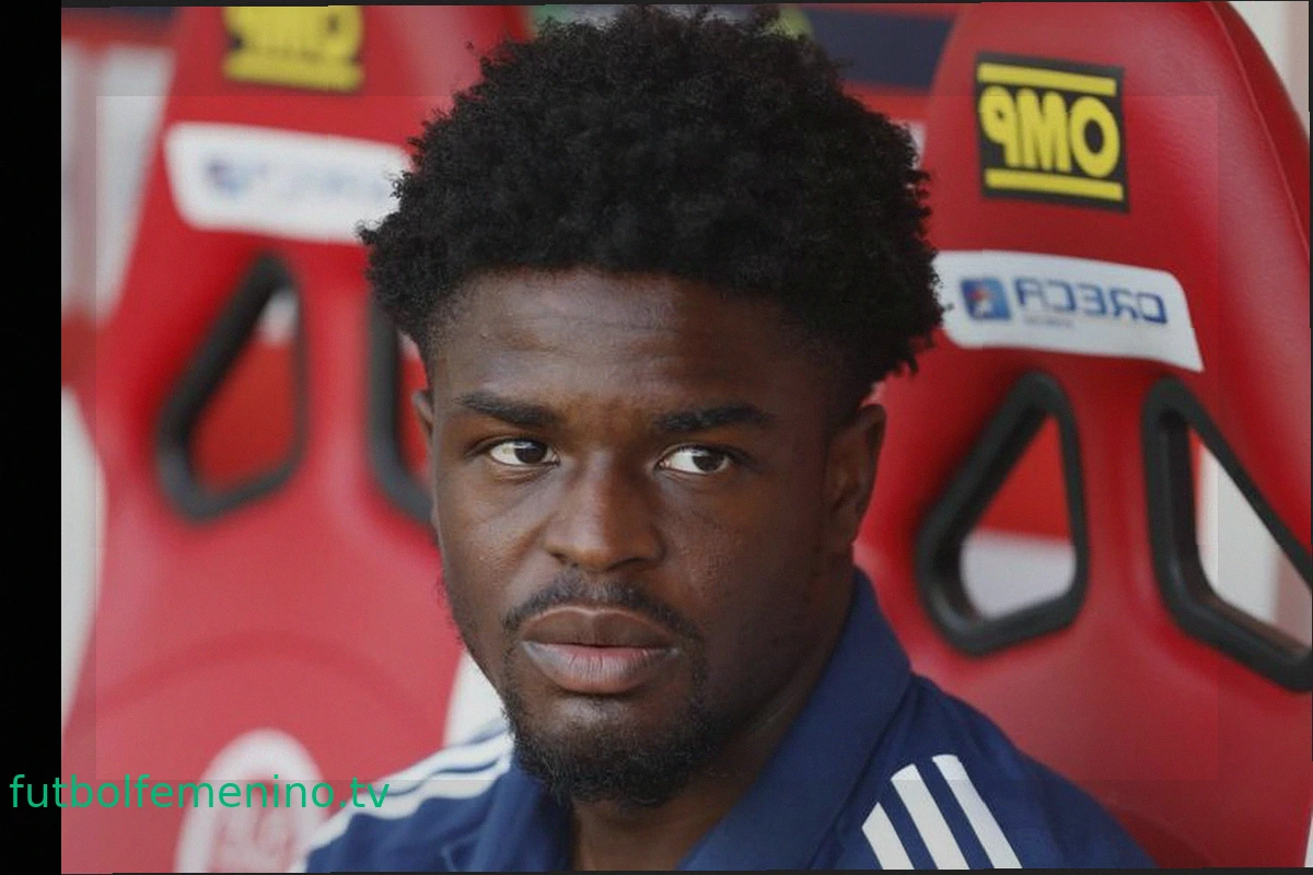 Josh Maja regresa a la Ligue 1 y se une al Le Havre