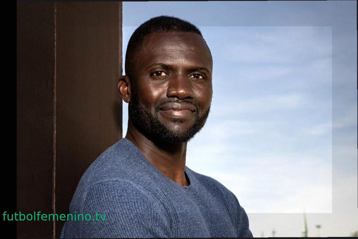 Kader Mangane Dejará el Estrasburgo para Unirse a Patrick Vieira y Dirigir la Selección de Senegal