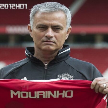 El Manchester United evalúa a prometedor delantero de la Premier League