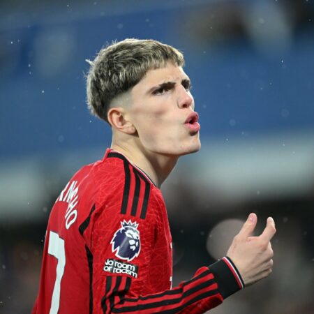 Manchester United busca reforzar su ataque en el verano