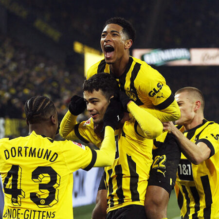 Clubes ingleses compiten por el joven talento del Borussia Dortmund