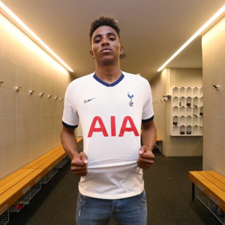 El Tottenham ficha a una joven promesa irlandesa de 17 años