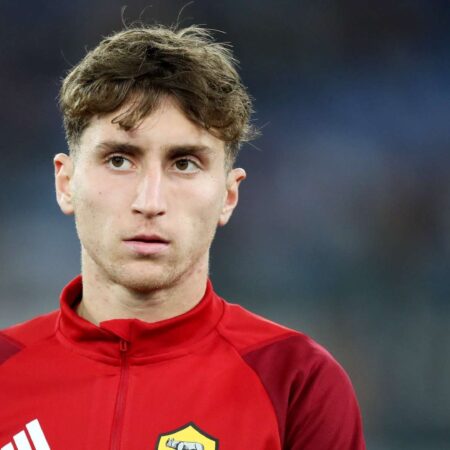Roma, Baldanzi: “Quien entra, lo hace con decisión. Trabajo en defensa para coexistir con Dybala”