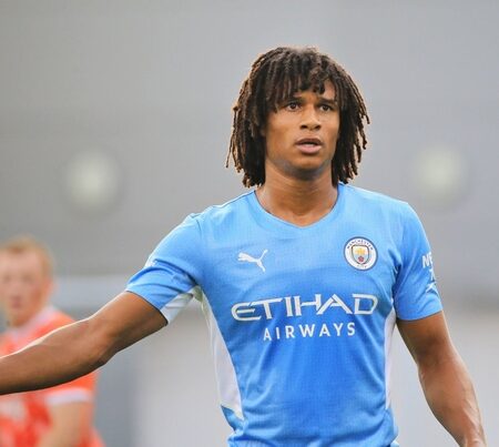 Lesión de Aké Confirma Baja Prolongada para el Manchester City