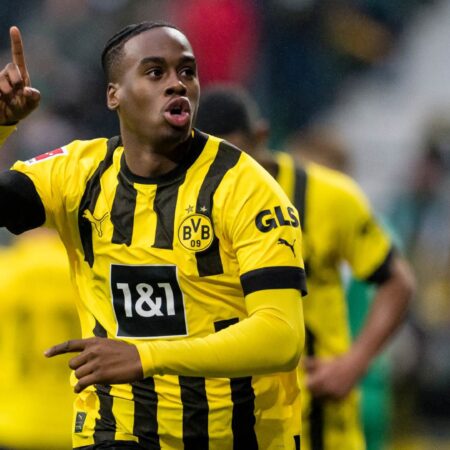El Futuro de Jamie Gittens en el Aire: Los Grandes de la Premier League al Acecho