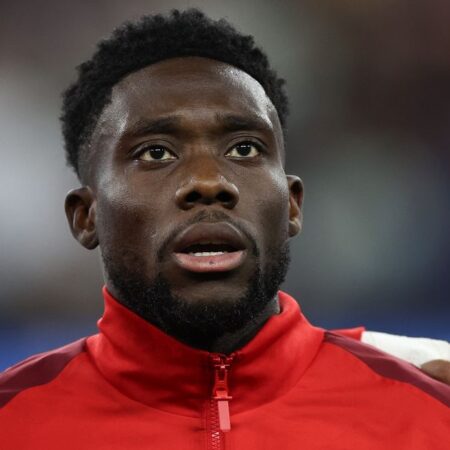 Agente de Alphonso Davies Arremete Contra Jesse Marsch por Desgarro de LCA «Totalmente Evitable»
