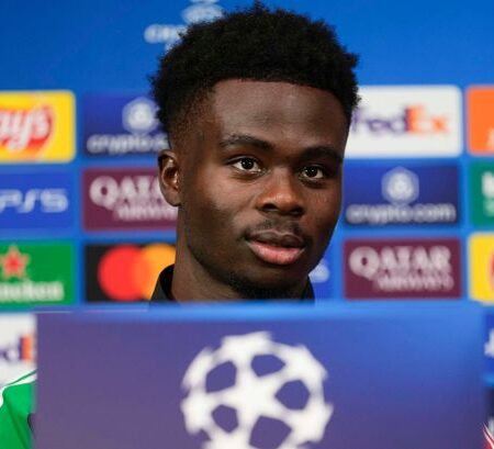 ¿Europa League o Premier League? Las Intenciones de Postecoglou al Descubierto, Según Richard Keys