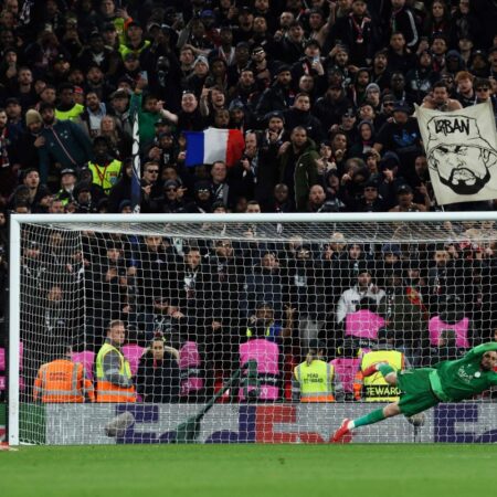 Liverpool se prepara para el choque de octavos de final de la Champions League contra el PSG