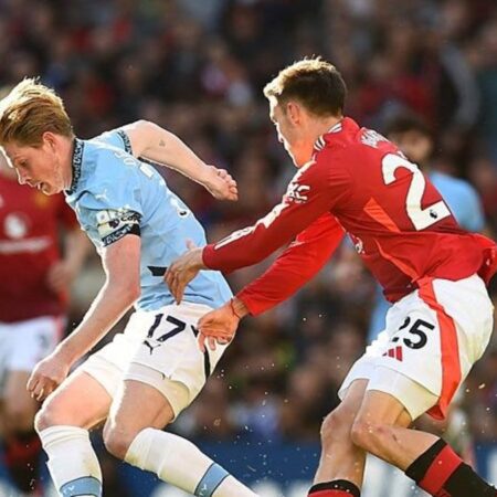 Derbi de Mánchester sin brillo refleja la temporada del City y United