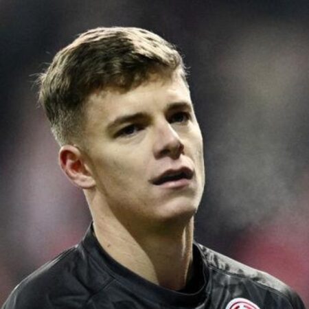 Finn Dahmen Radiante tras la Victoria del Augsburgo y la Salvación en Bundesliga