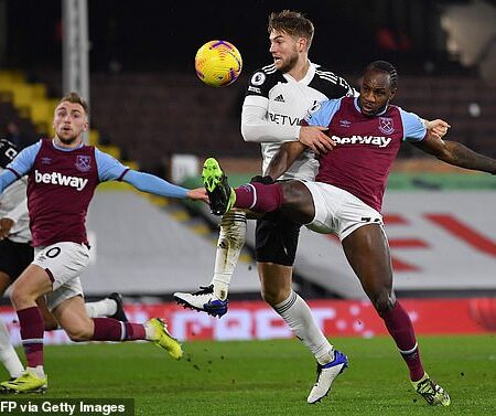 Fulham y West Ham Consideran Fichar a Felix Agu a Bajo Precio
