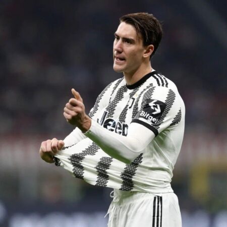 La Juventus Se Enfrenta a Otra Crisis y Pierde a Vlahovic