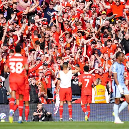 Jürgen Klopp envía mensaje emotivo a Arne Slot tras victoria en Premier League