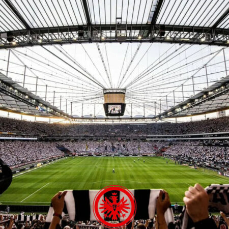 Eintracht Frankfurt take huge step to securing top four finish