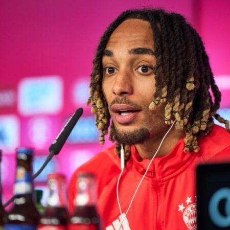Sacha Boey podría marcharse del Bayern de Múnich; Interesa a tres clubes de la Ligue 1