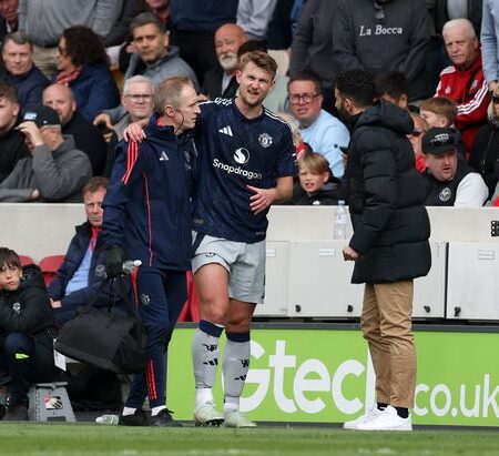 Ruben Amorim Explains Man Utd Changes After Brentford Defeat