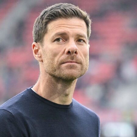 Bayer Leverkusen interesado en Cesc Fábregas para sustituir a Xabi Alonso