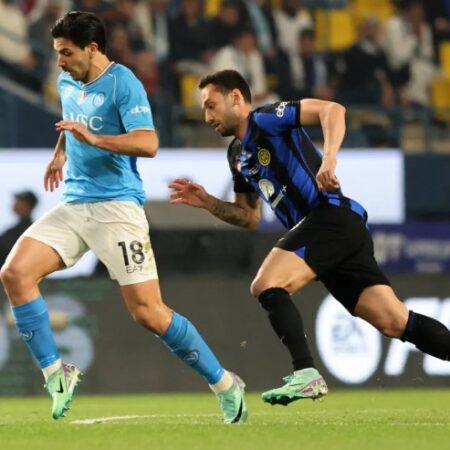 Inter 1-0 Torino al Descanso: El Gol de Zalewski Decisivo en un Primer Tiempo Pasado por Agua