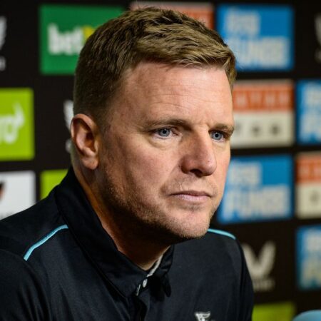 Newcastle United en Conversaciones Avanzadas por Delantero de la Bundesliga: ¿Un Fichaje Potencial para Howe?