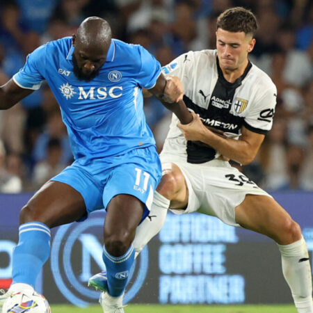 Parma-Napoli: La Noche Clave y la Tensión en la Ciudad