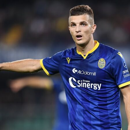 Verona empata 1-1 con Como gracias a Lazovic