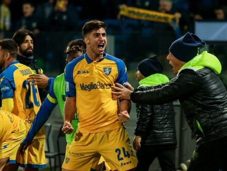 Frosinone: Selvini operato al ginocchio, al via la riabilitazione
