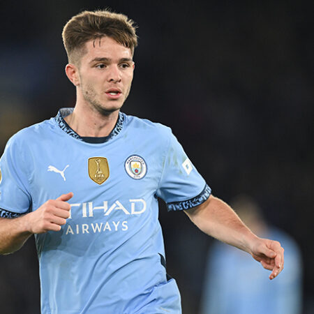 James McAtee podría dejar el Manchester City ante el interés de la Bundesliga