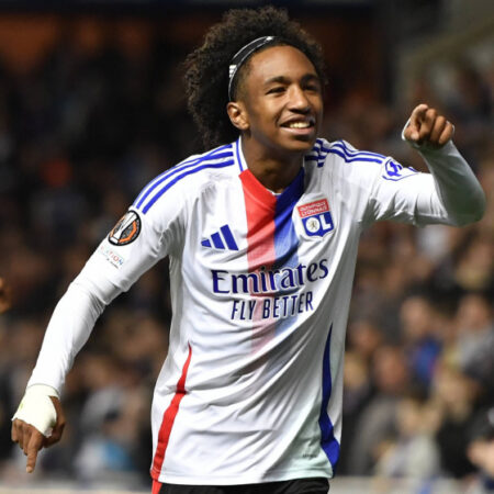 El Futuro de Malick Fofana: Acuerdo Forest-Lyon e Interés de Gigantes Europeos