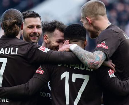 Ataque Online a Capitán de la Bundesliga: Directivo del St. Pauli en el Centro de la Polémica