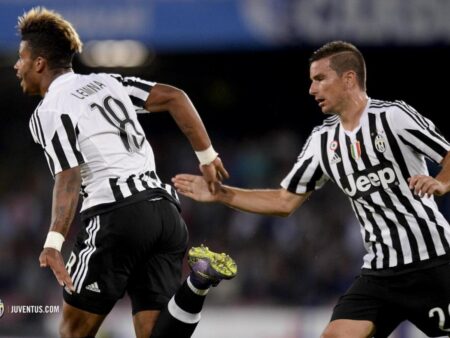 Empate entre Juventus y Milan, con Napoli y Roma en la Cima