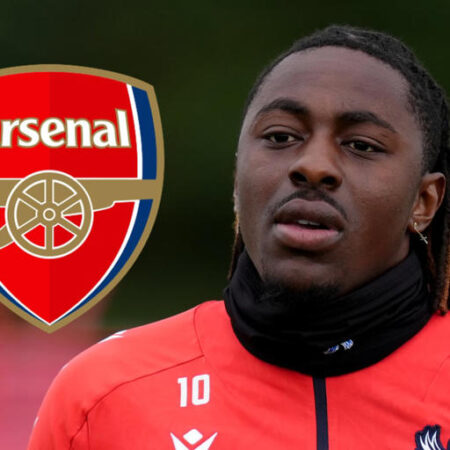 Eberechi Eze: Adaptación Estelar y Proyección en el Arsenal
