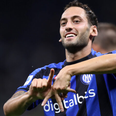 Calhanoglu Desmiente «Telenovelas» de Verano y Reafirma su Compromiso con el Inter