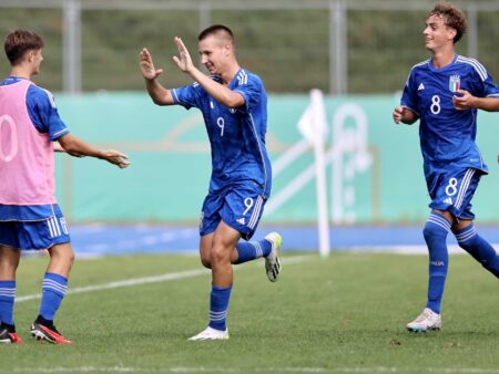 Italia Sub-21 de Baldini en gran forma, doblete de Camarda: «Ignoro incluso los elogios»