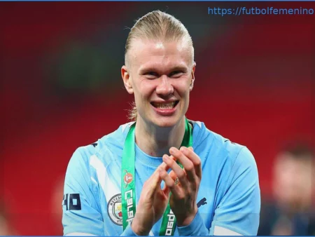 Erling Haaland Dona Histórico Manuscrito Vikingo a su Ciudad Natal