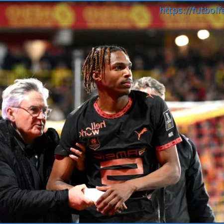 Jérémy Jacquet será operado del hombro esta semana; su temporada con el Rennes podría haber terminado