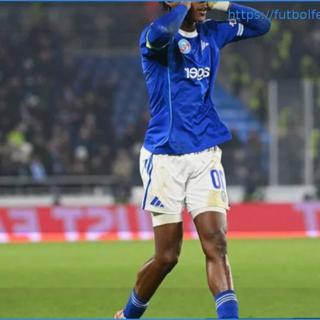 Emmanuel Emegha y Aaron Anselmino Regresan a los Entrenamientos Colectivos del Estrasburgo