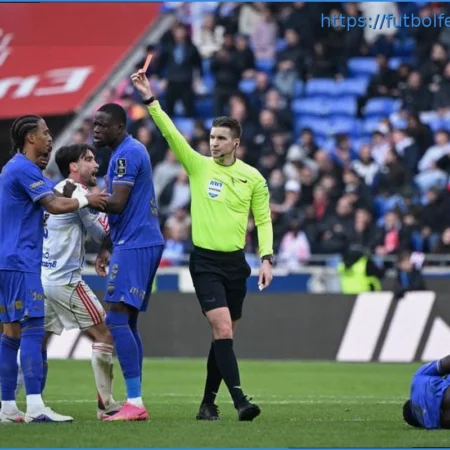 Nicolas Tagliafico (OL) suspendido 3 partidos tras expulsión vs Monaco