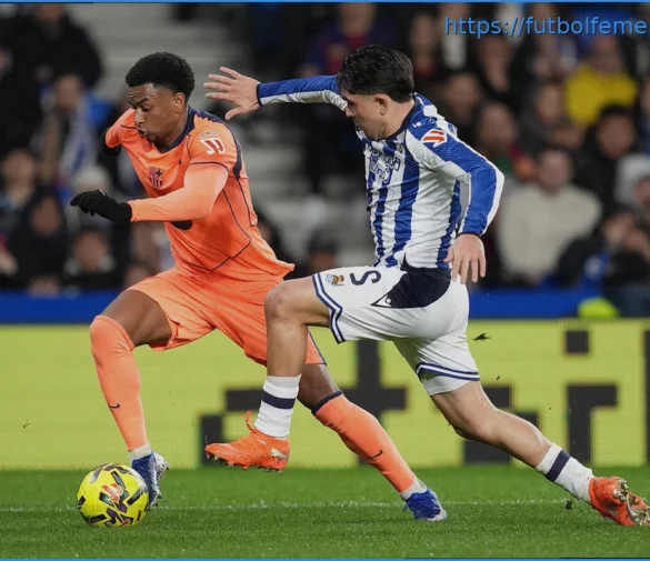 Manchester United sondea a Balde, defensor del Barcelona, tras abrirse la puerta a su salida