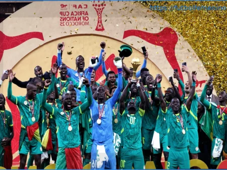 Senegal presenta su trofeo de la Copa África en París en medio de la polémica