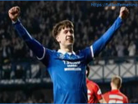 Mikey Moore del Tottenham Elogia su Experiencia en el Rangers