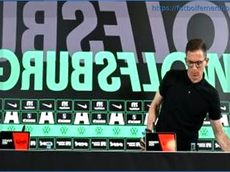 Oficial: El VfL Wolfsburg se despide del entrenador Daniel Bauer