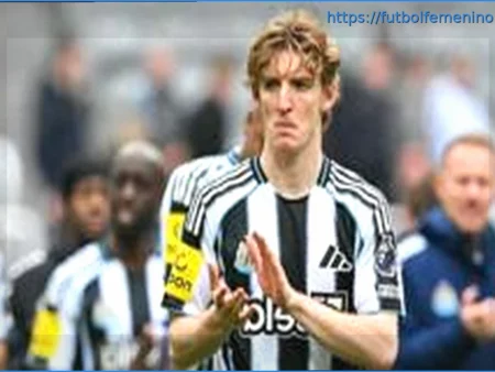 Anthony Gordon Critica la Derrota del Newcastle ante el Sunderland: «No Aceptable»