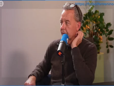 Driessen: Van Persie, injustamente perjudicado por la tormenta mediática