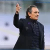 Prandelli: «Fiorentina en dificultad psicológica. Hablar más de vida y menos de fútbol puede ayudar»