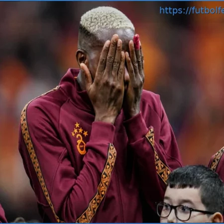 Victor Osimhen, conmovido hasta las lágrimas por el inolvidable homenaje del Galatasaray a su madre