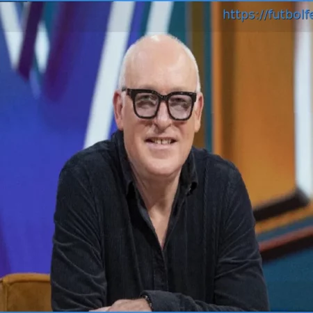 René van der Gijp arremete duramente contra Pierre van Hooijdonk: «¡Qué tipo más siniestro!»