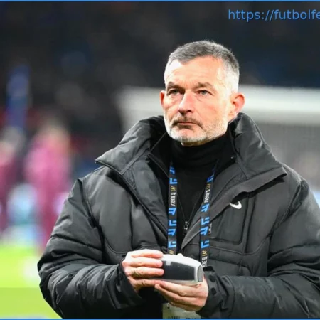 Los árbitros de la Ligue 1 negocian un aumento salarial del 10% para 2026