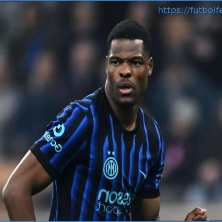 Denzel Dumfries: «El Inter es una familia para mí. El vínculo es muy fuerte para todos»