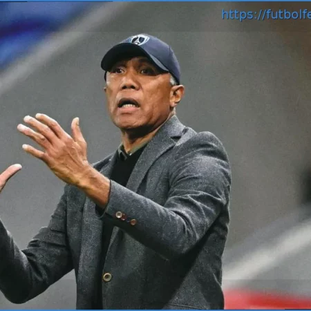 Kombouaré, entrenador del Paris FC: «Maxime Lopez ha captado el mensaje»